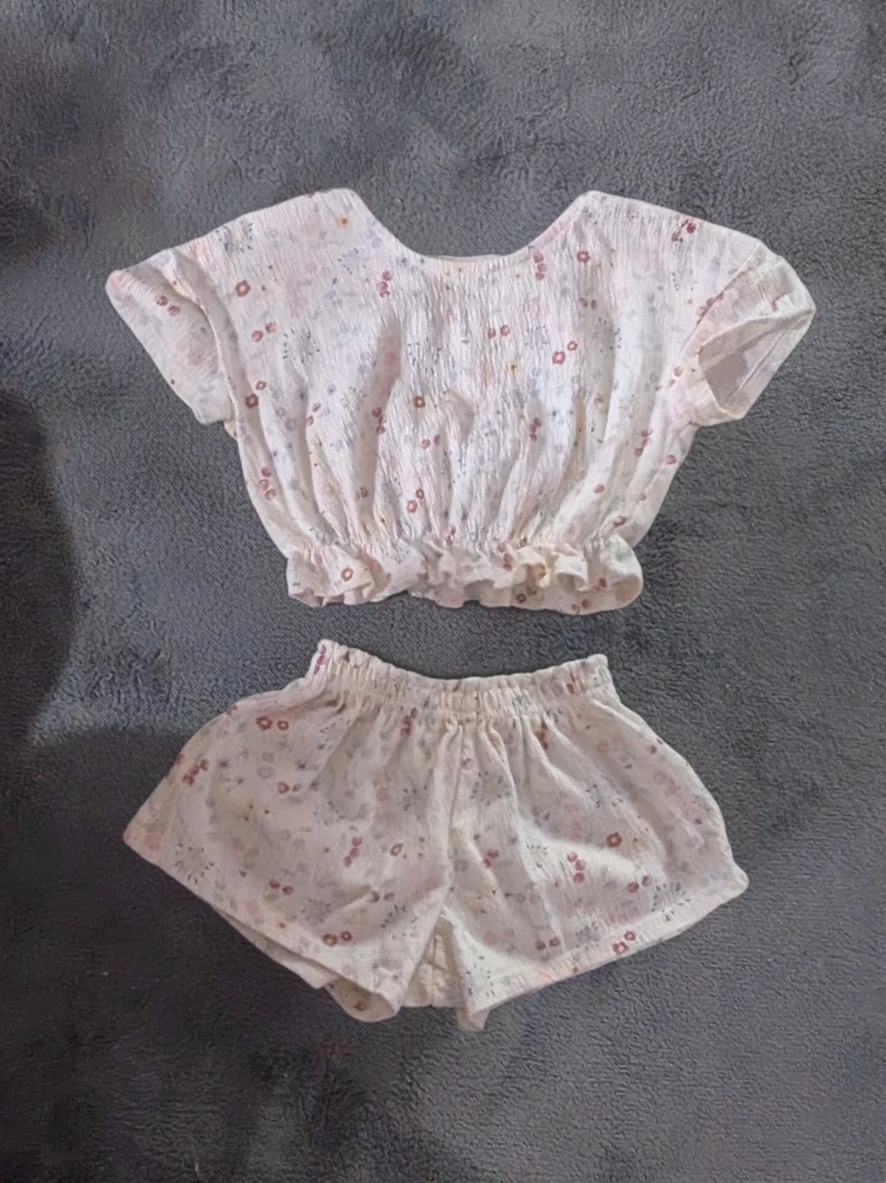 Member's Mark Cream Floral Two-Piece Crop Top and Shorts Set